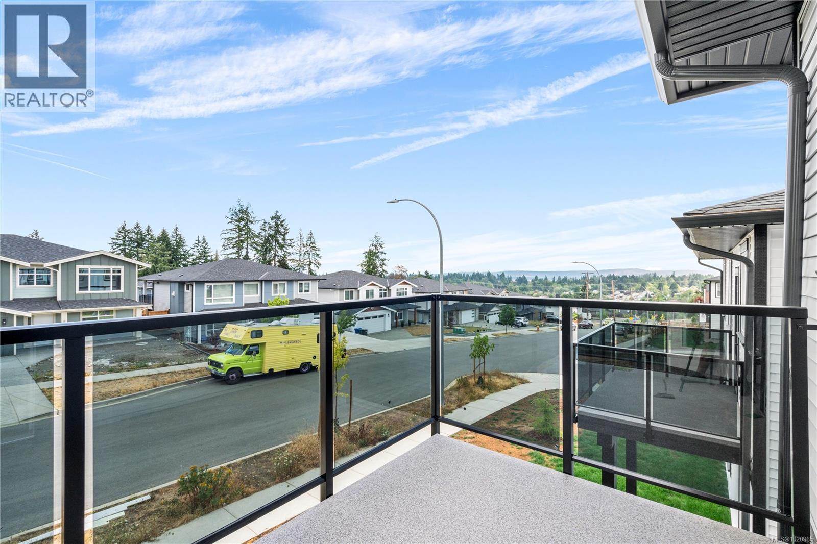 631 Eighth St, Nanaimo, British Columbia  V9R 6P1 - Photo 3 - 1020965