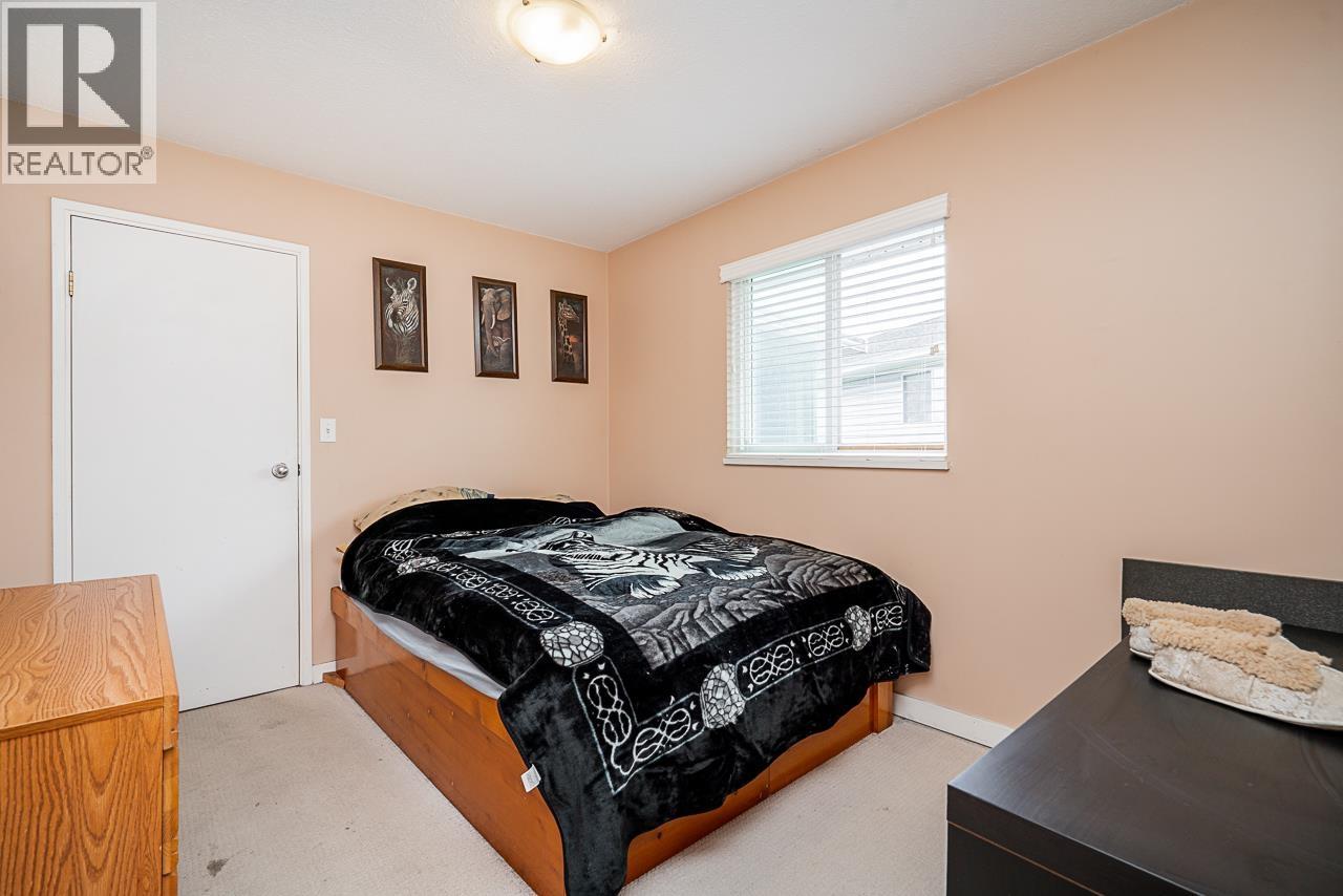 527 E Columbia Street, New Westminster, British Columbia  V3L 3X8 - Photo 15 - R3069600