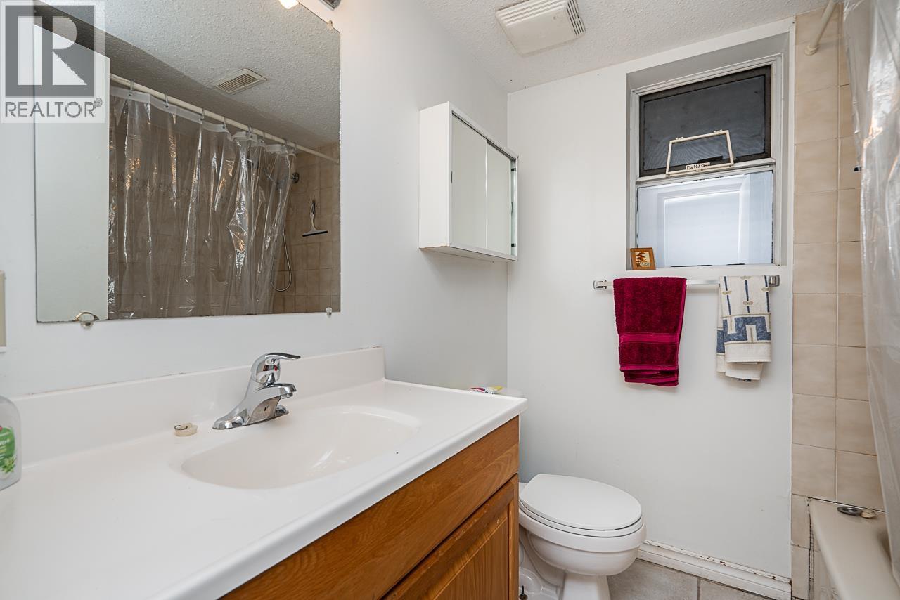 527 E Columbia Street, New Westminster, British Columbia  V3L 3X8 - Photo 29 - R3069600