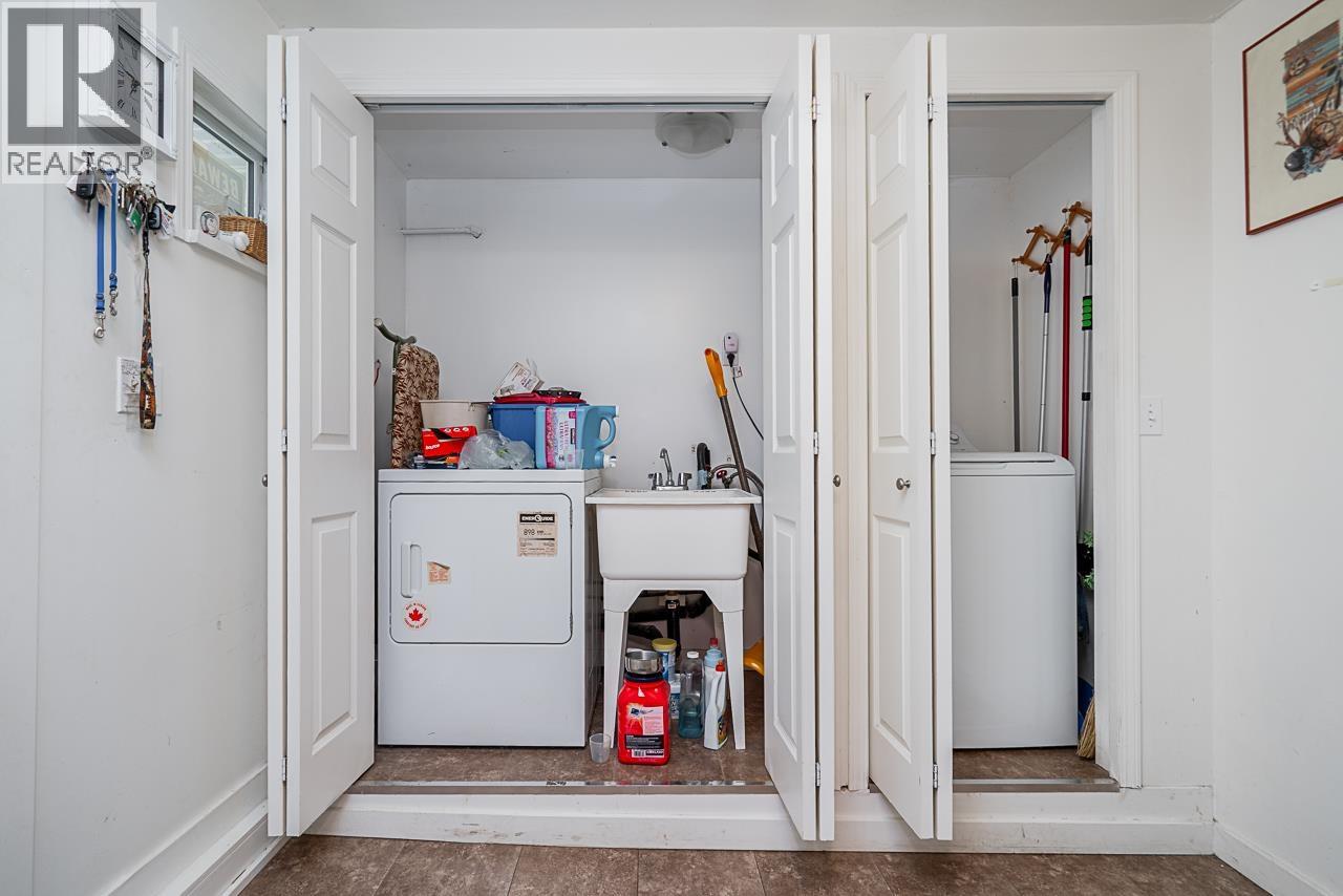 527 E Columbia Street, New Westminster, British Columbia  V3L 3X8 - Photo 32 - R3069600