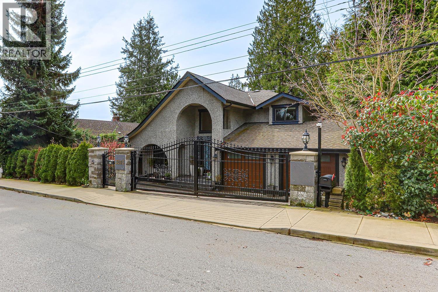 3263 Norwood Avenue, North Vancouver, British Columbia  V7N 3P2 - Photo 1 - R3069601