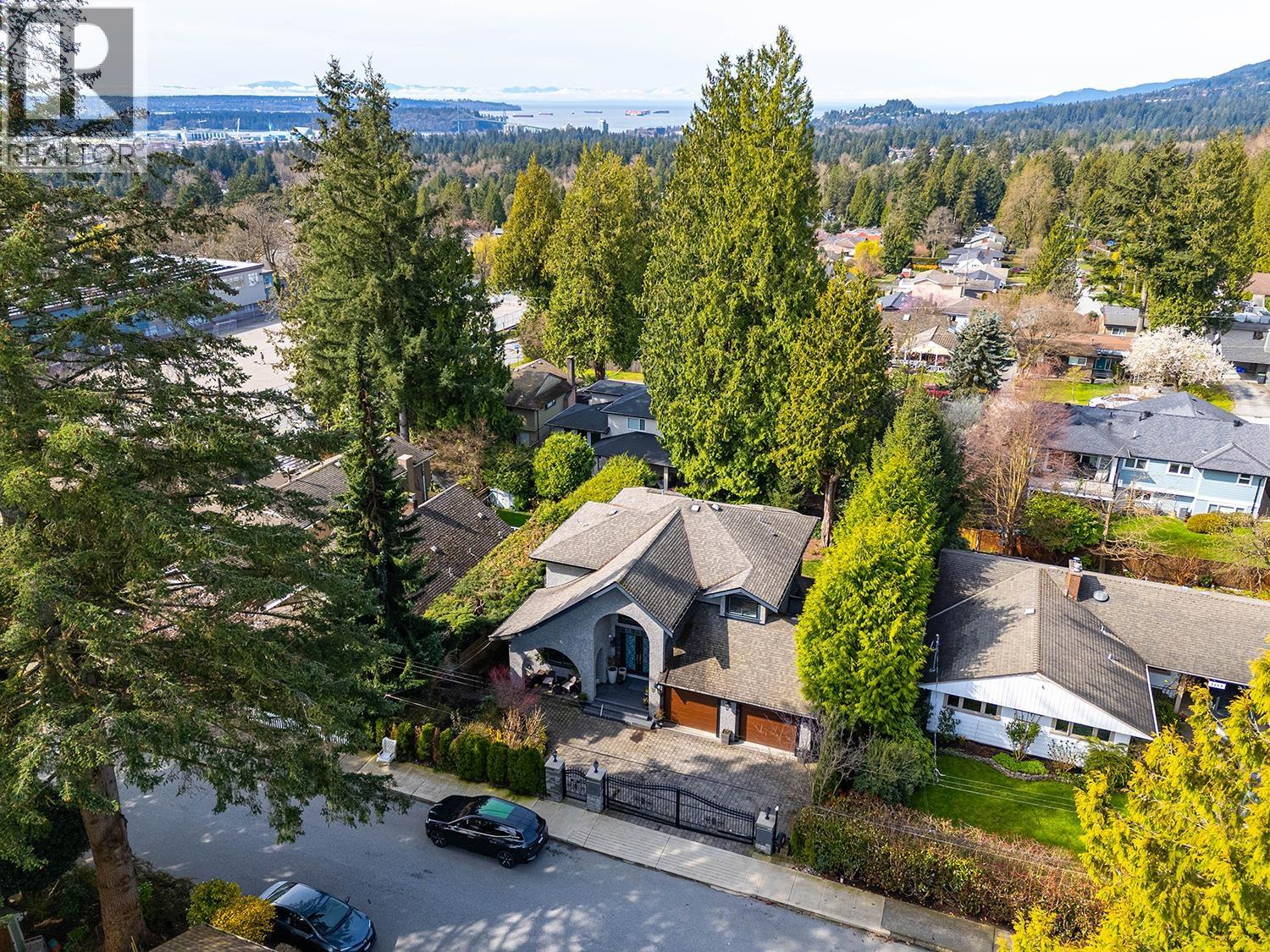 3263 Norwood Avenue, North Vancouver, British Columbia  V7N 3P2 - Photo 4 - R3069601