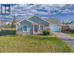 7 Parkway Drive, Charlottetown, Ca