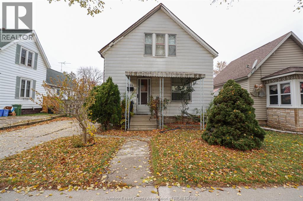335 Mckay, Windsor, Ontario N9B 1Z5 - Photo 2 - 25029476