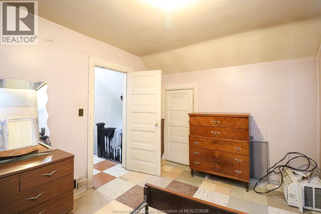 335 Mckay, Windsor, Ontario N9B 1Z5 - Photo 20 - 25029476