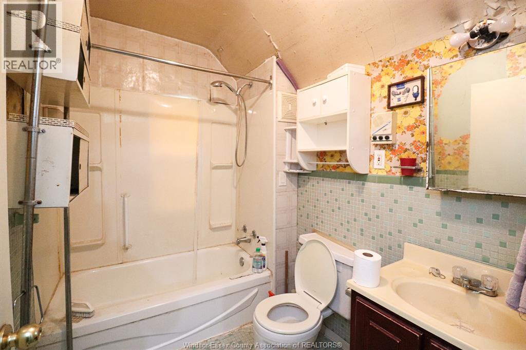 335 Mckay, Windsor, Ontario N9B 1Z5 - Photo 23 - 25029476