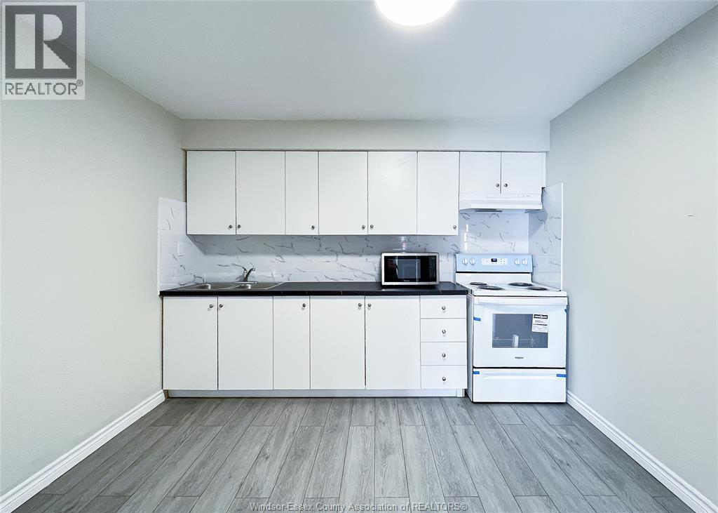 2136 Wyandotte Street West Unit# 21, Windsor, Ontario  N9B 1J9 - Photo 7 - 25029461