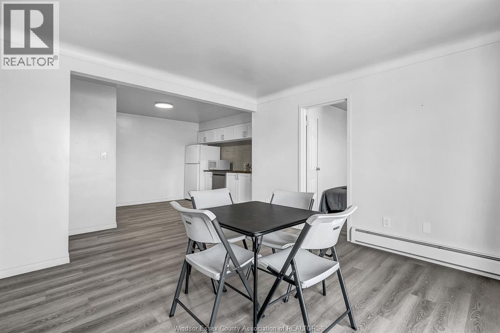 2136 Wyandotte Street West Unit# 32, Windsor, Ontario N9B 1J9 - Photo 7 - 25029459