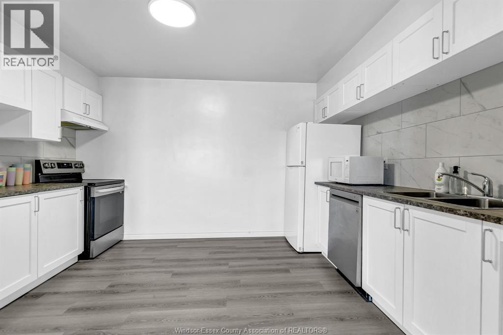 2136 Wyandotte Street West Unit# 32, Windsor, Ontario N9B 1J9 - Photo 9 - 25029459