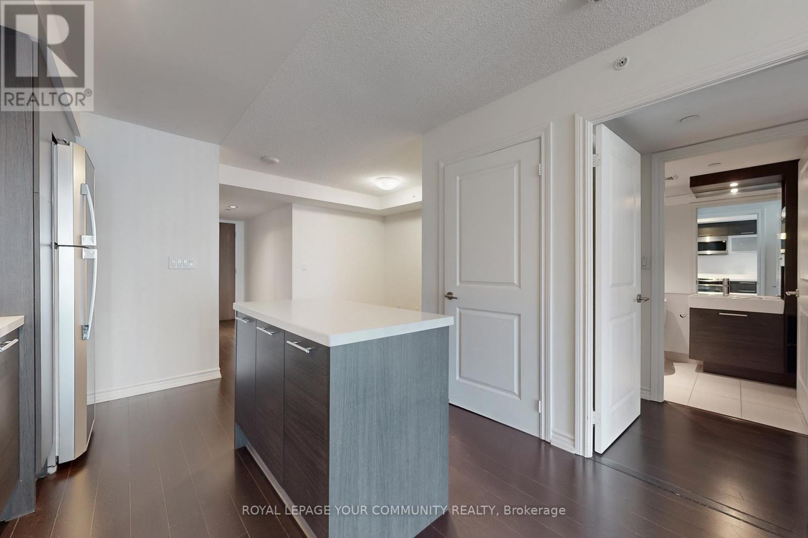 1003 - 386 Yonge Street, Toronto, Ontario  M5B 0A5 - Photo 11 - C12572696