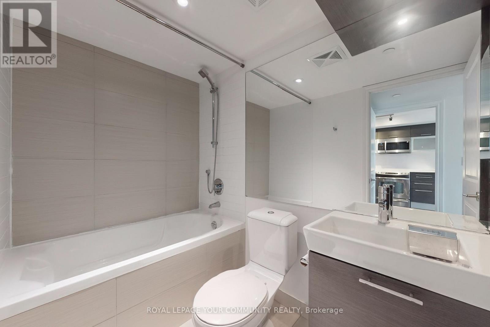 1003 - 386 Yonge Street, Toronto, Ontario  M5B 0A5 - Photo 18 - C12572696