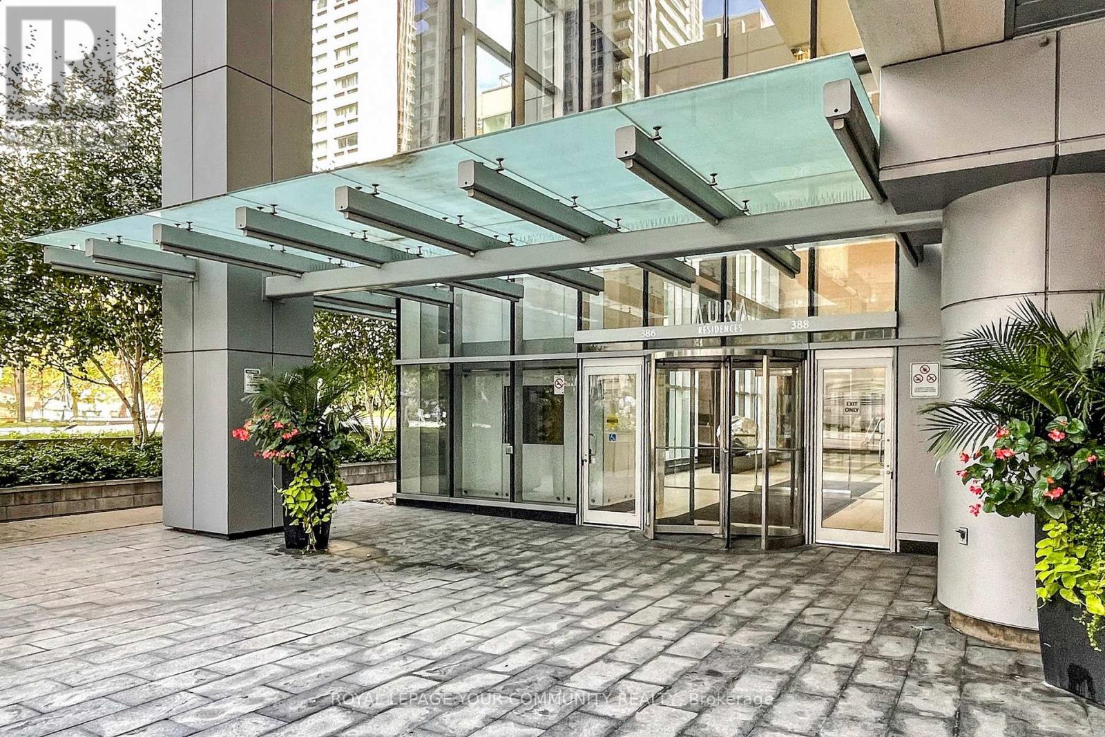 1003 - 386 Yonge Street, Toronto, Ontario  M5B 0A5 - Photo 2 - C12572696