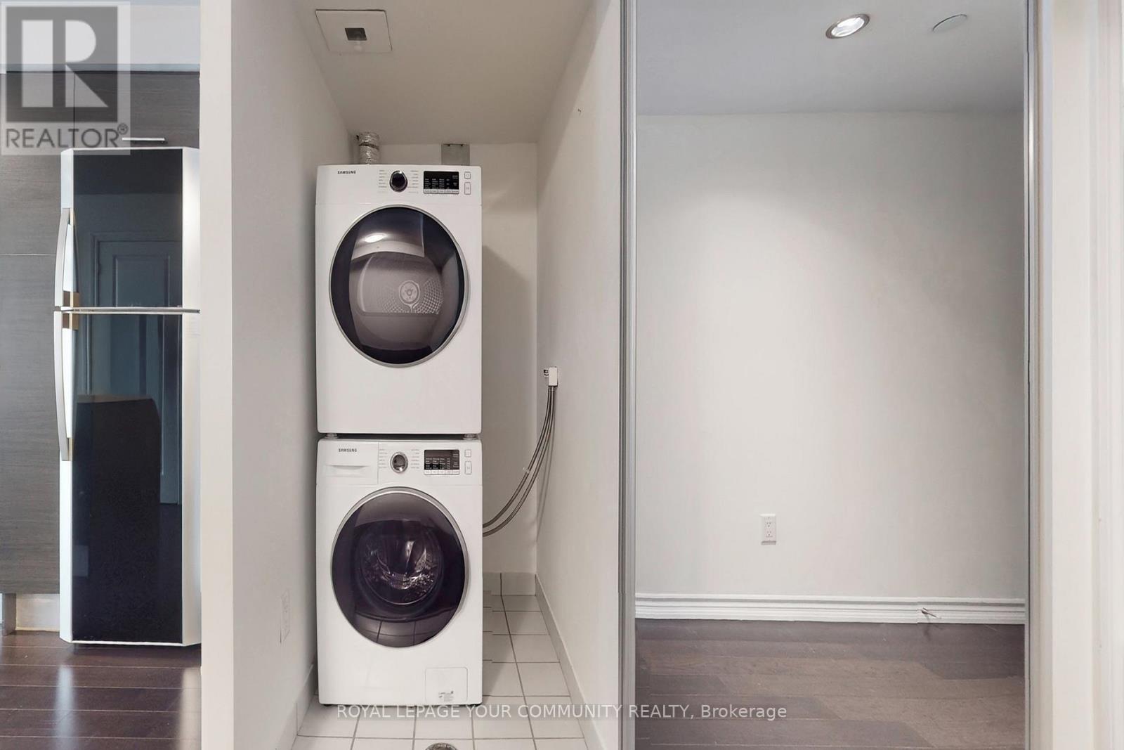 1003 - 386 Yonge Street, Toronto, Ontario  M5B 0A5 - Photo 25 - C12572696