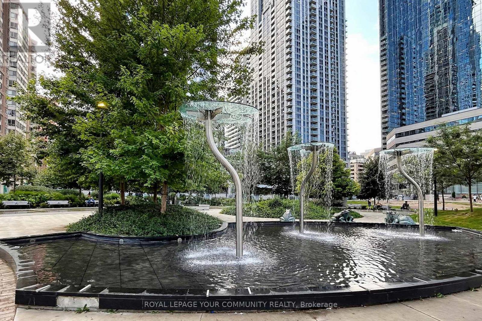 1003 - 386 Yonge Street, Toronto, Ontario  M5B 0A5 - Photo 34 - C12572696