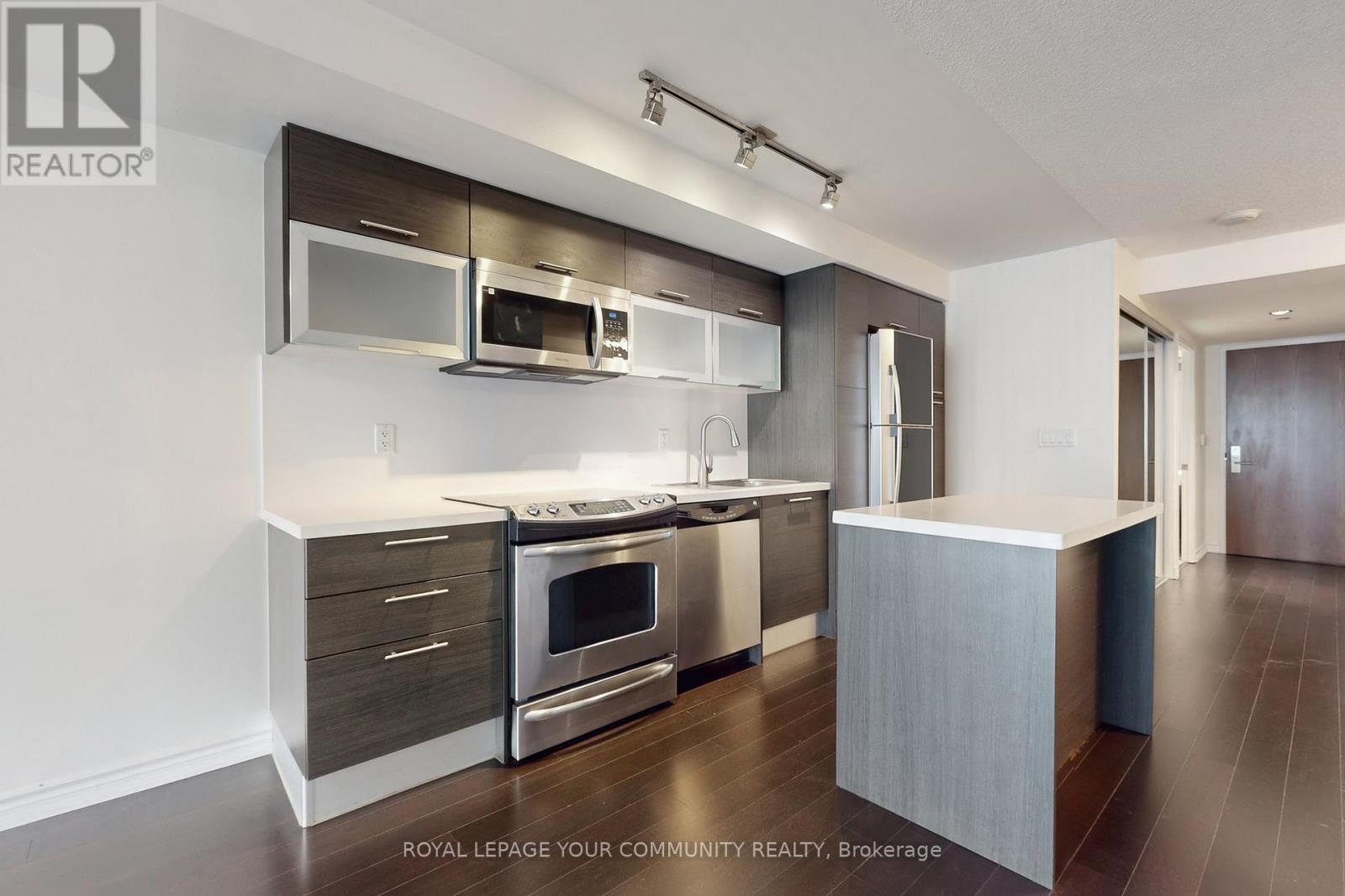 1003 - 386 Yonge Street, Toronto, Ontario  M5B 0A5 - Photo 9 - C12572696