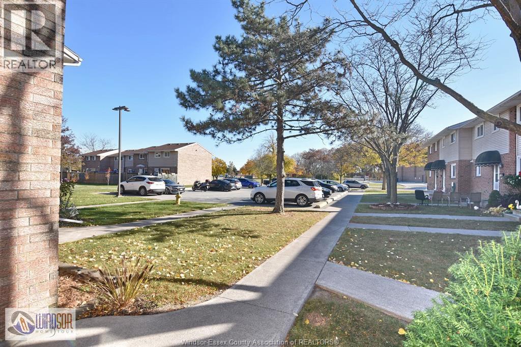 9388 Esplanade Unit# 3, Windsor, Ontario  N8R 2A3 - Photo 2 - 25029485