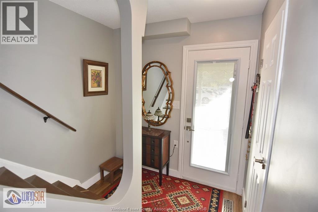 9388 Esplanade Unit# 3, Windsor, Ontario  N8R 2A3 - Photo 3 - 25029485