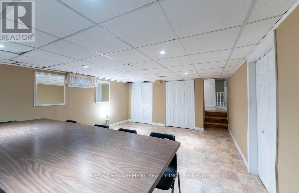 162 Solomon Crescent, Hamilton, Ontario  L8W 2G7 - Photo 27 - X12539406