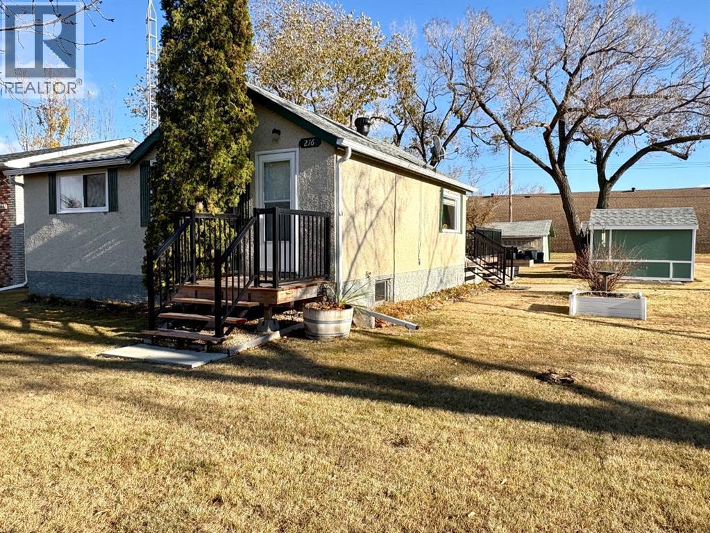 216 Sanden Street, Bawlf, Alberta  T0B 0J0 - Photo 2 - A2267093