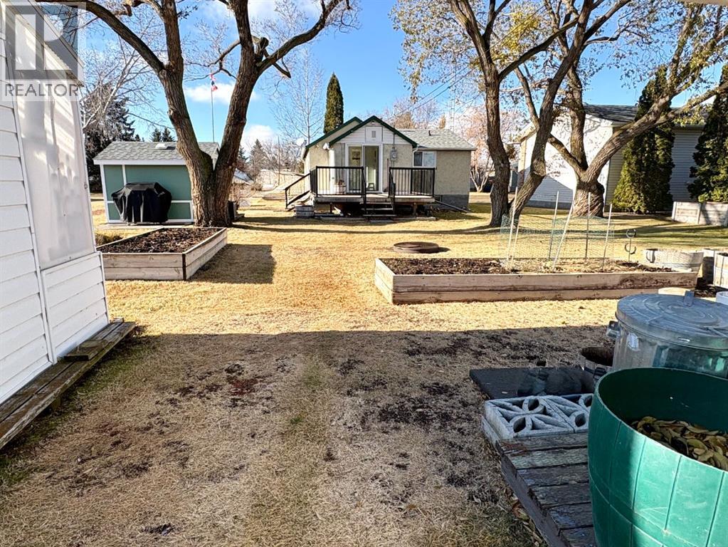 216 Sanden Street, Bawlf, Alberta  T0B 0J0 - Photo 27 - A2267093