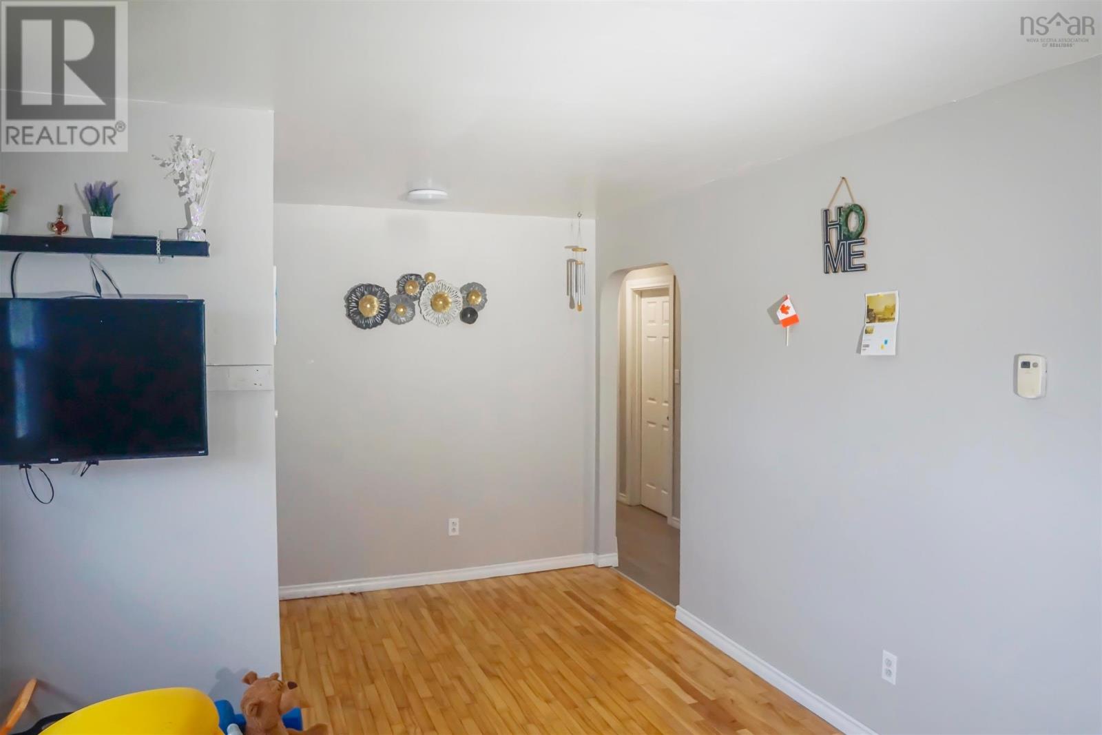 32 Common Street, Sydney, Nova Scotia  B1P 3L1 - Photo 9 - 202528477