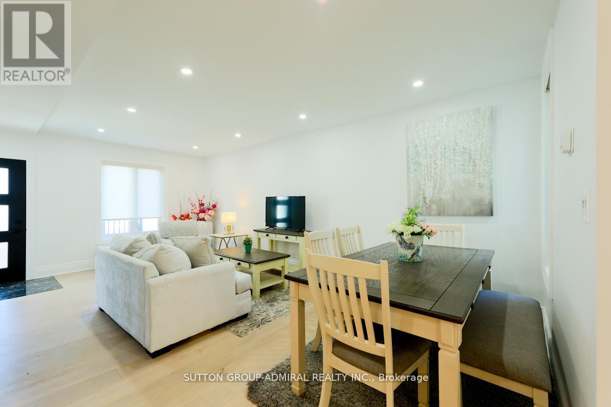 Main & 2nd - 70 Carlaw Avenue, Toronto, Ontario  M4M 2R7 - Photo 14 - E12572634