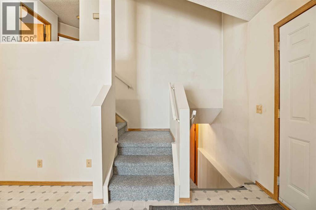 24 Martindale Boulevard Ne, Calgary, Alberta  T3J 3H3 - Photo 12 - A2271252