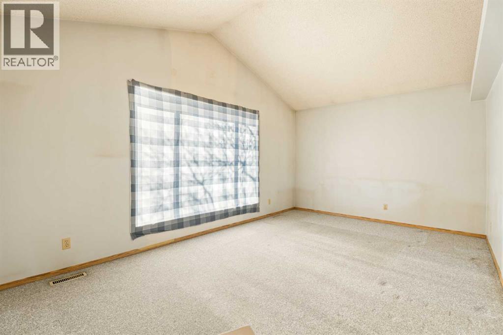 24 Martindale Boulevard Ne, Calgary, Alberta  T3J 3H3 - Photo 9 - A2271252