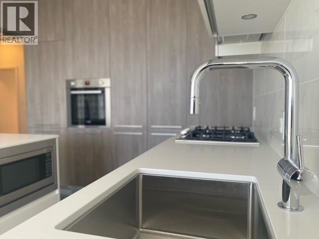 4806 1955 Alpha Way, Burnaby, British Columbia  V5C 0K9 - Photo 4 - R3069306