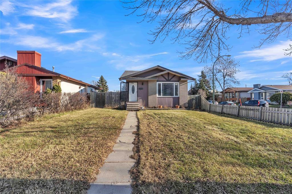 68 Torwood Crescent, Winnipeg, Manitoba  R2R 2S1 - Photo 0 - 202528934