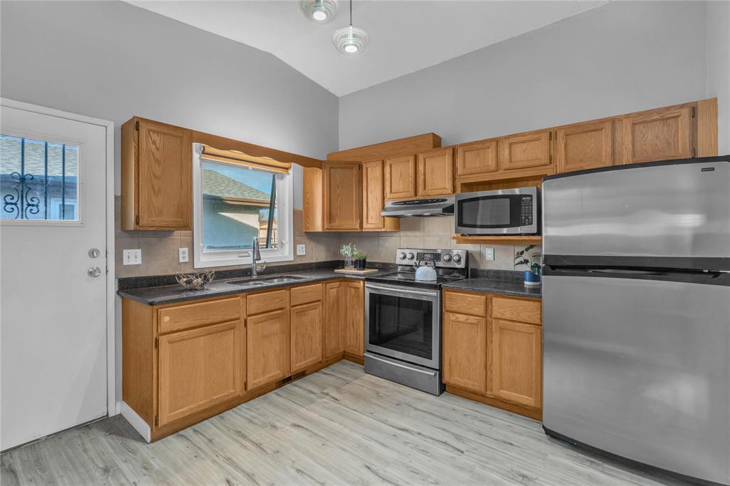 68 Torwood Crescent, Winnipeg, Manitoba  R2R 2S1 - Photo 10 - 202528934