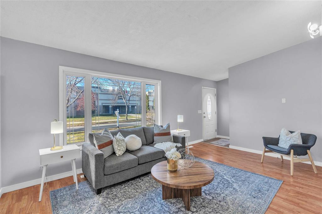 68 Torwood Crescent, Winnipeg, Manitoba  R2R 2S1 - Photo 6 - 202528934