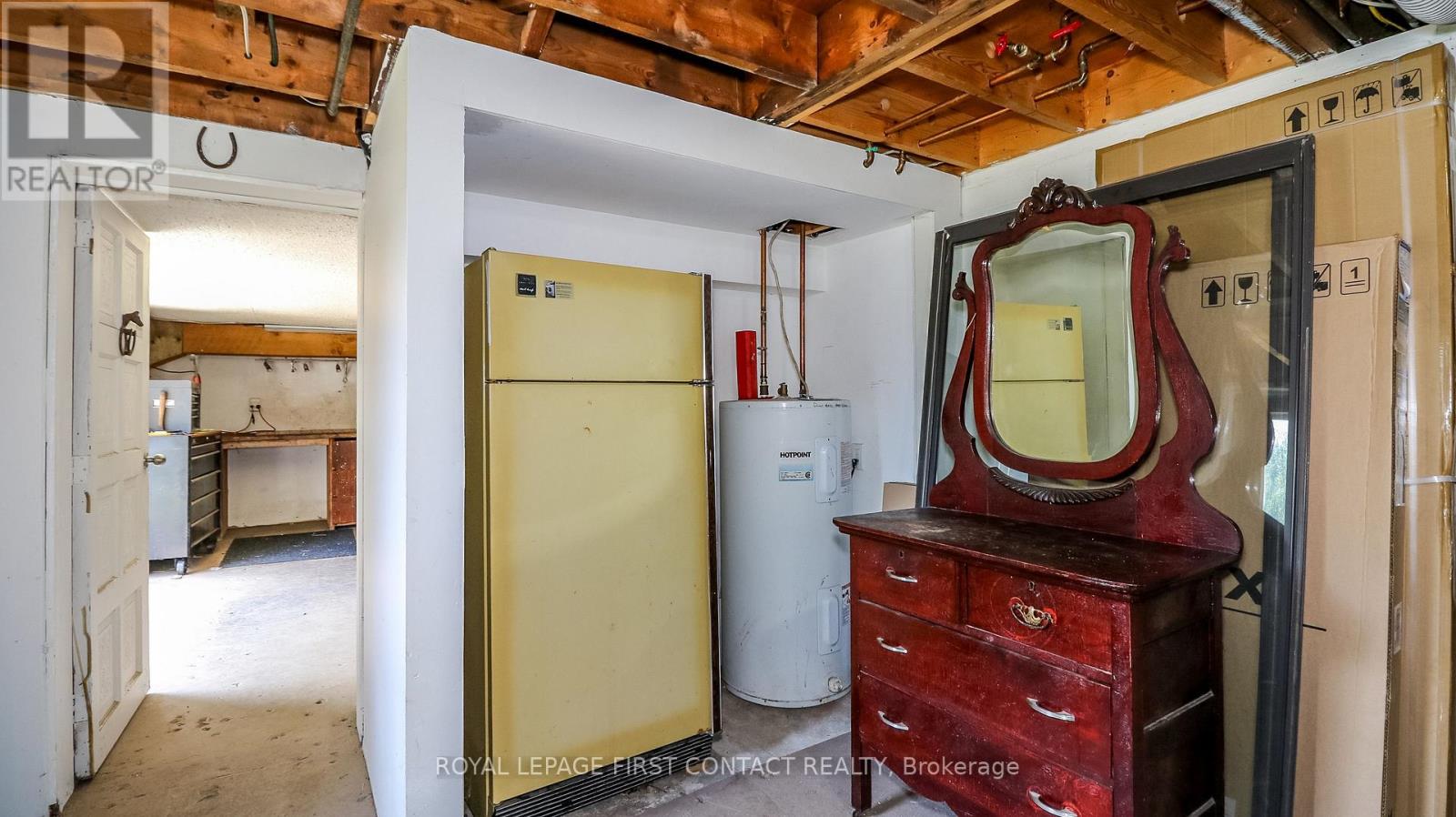 953 Ridge Road W, Oro-Medonte, Ontario  L0L 2E0 - Photo 24 - S12572616