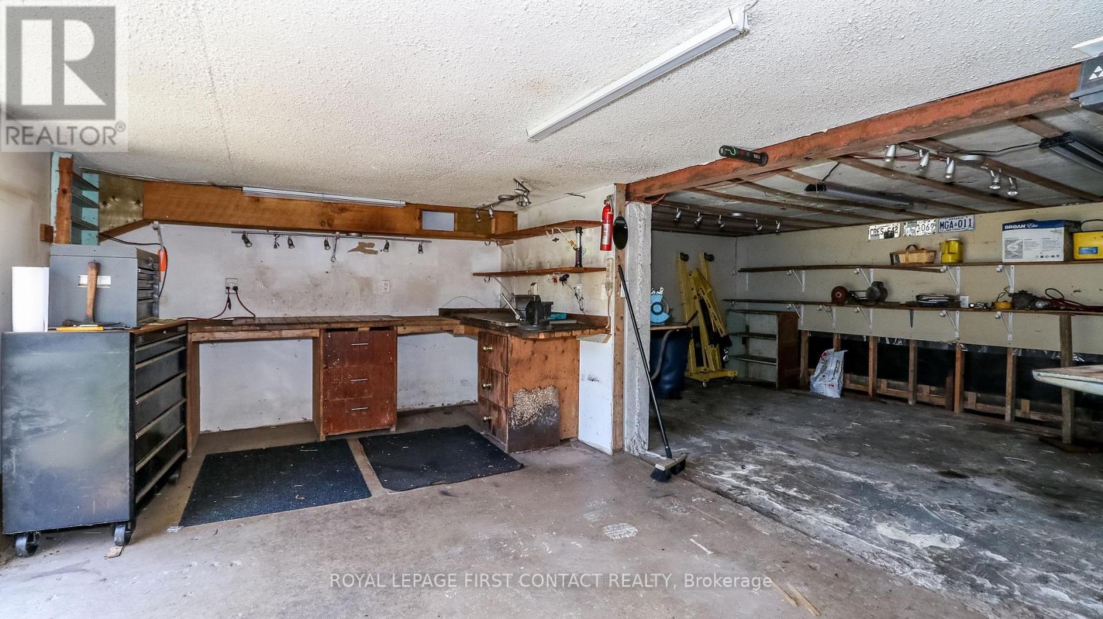 953 Ridge Road W, Oro-Medonte, Ontario  L0L 2E0 - Photo 25 - S12572616