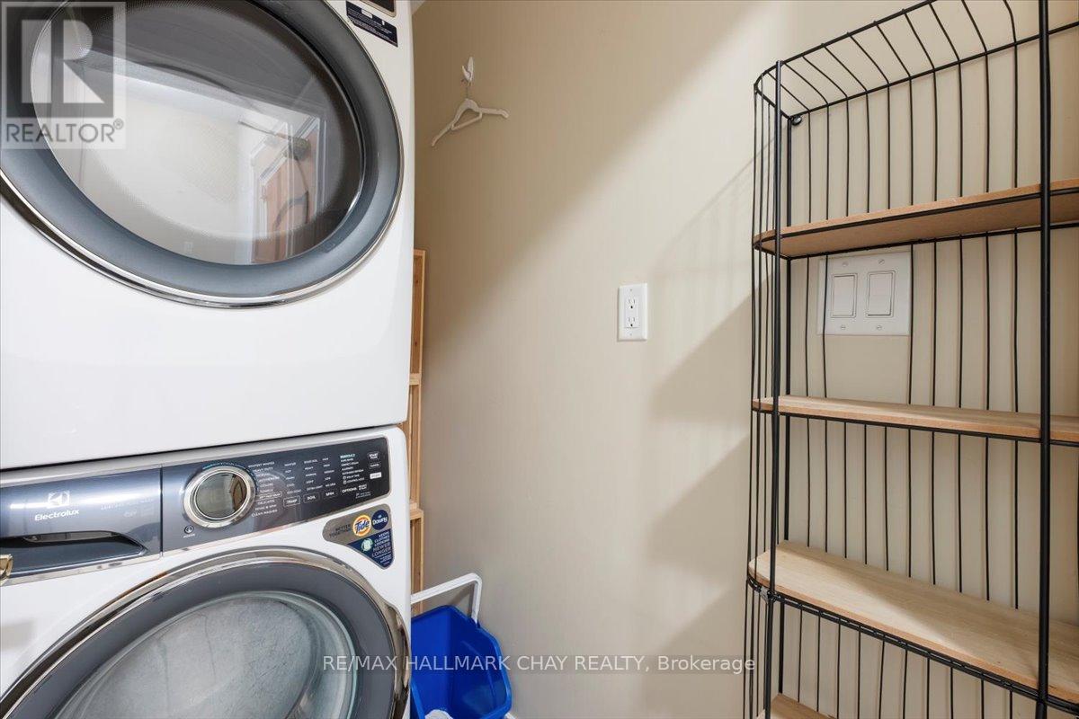 302 - 2 Toronto Street, Barrie, Ontario  L4N 9R2 - Photo 18 - S12572660