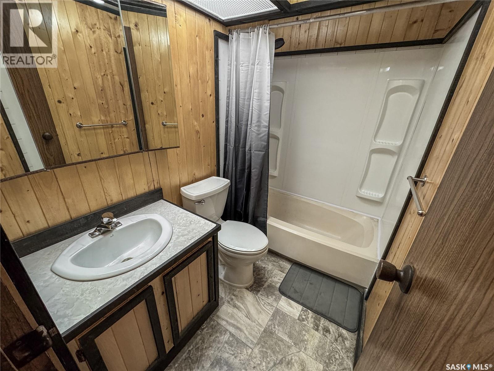 26 Empress Avenue E, Qu'appelle, Saskatchewan  S0G 4A0 - Photo 18 - SK024593