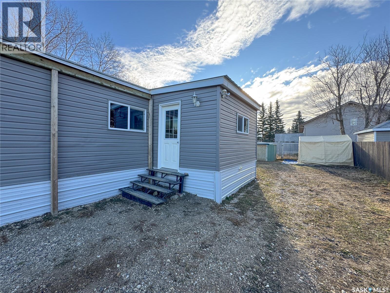 26 Empress Avenue E, Qu'appelle, Saskatchewan  S0G 4A0 - Photo 2 - SK024593