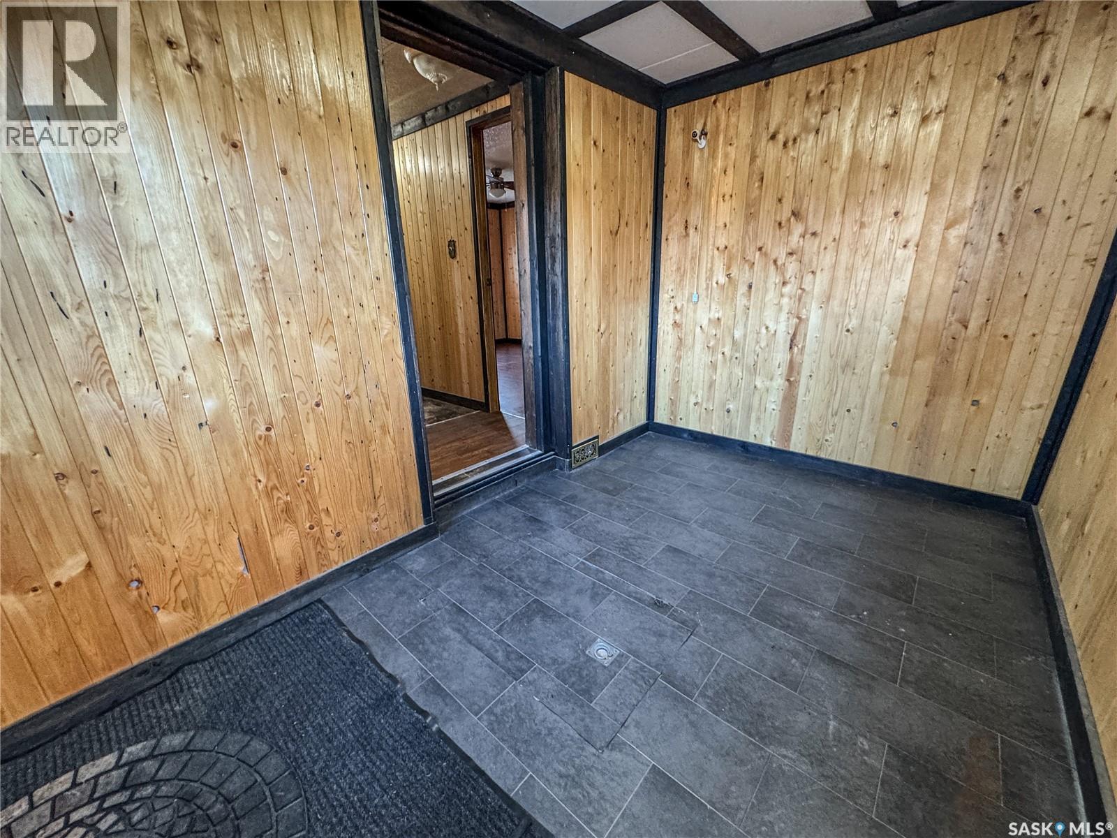 26 Empress Avenue E, Qu'appelle, Saskatchewan  S0G 4A0 - Photo 5 - SK024593