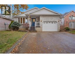 62 WILDLARK Crescent, Kitchener, Ontario