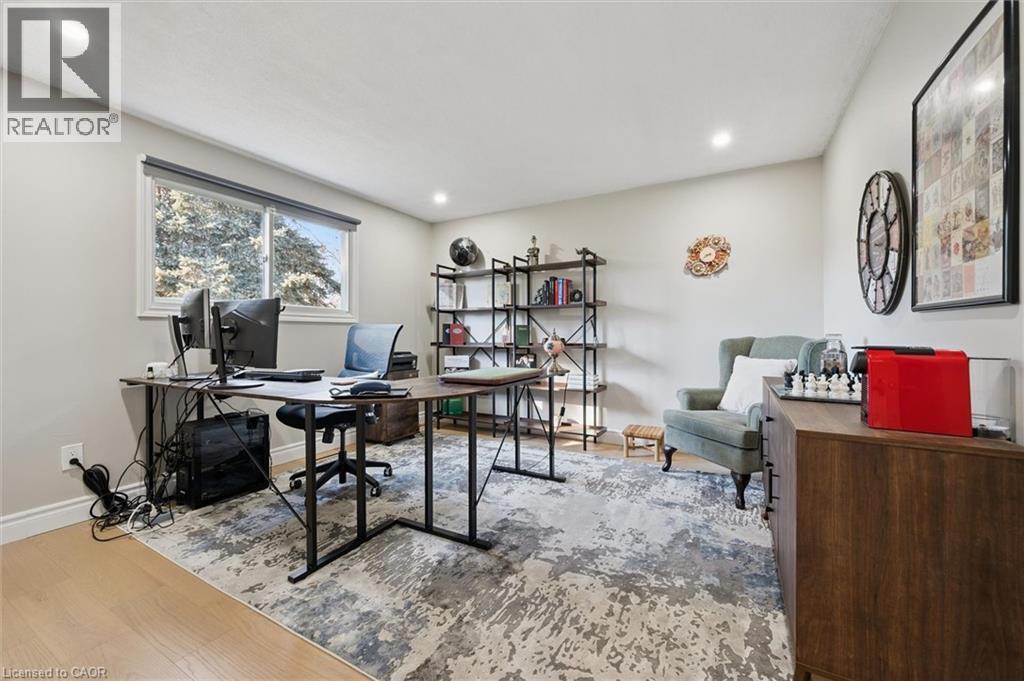 424 Clairbrook Crescent, Waterloo, Ontario  N2L 5V7 - Photo 18 - 40789696