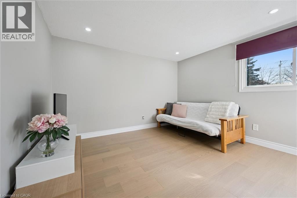 424 Clairbrook Crescent, Waterloo, Ontario  N2L 5V7 - Photo 19 - 40789696