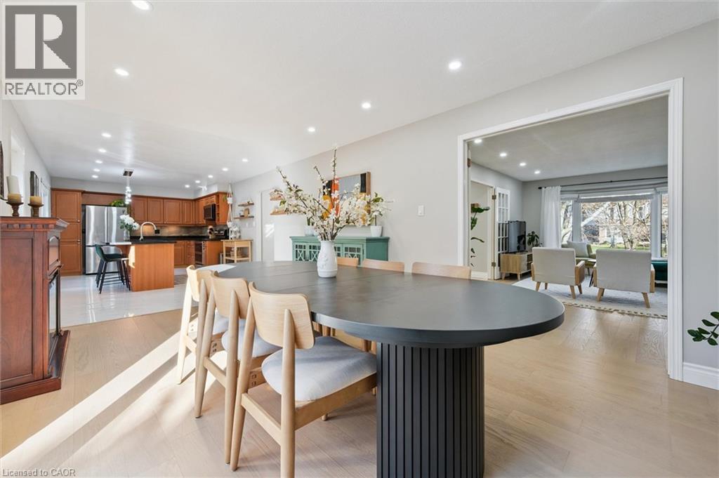 424 Clairbrook Crescent, Waterloo, Ontario  N2L 5V7 - Photo 9 - 40789696