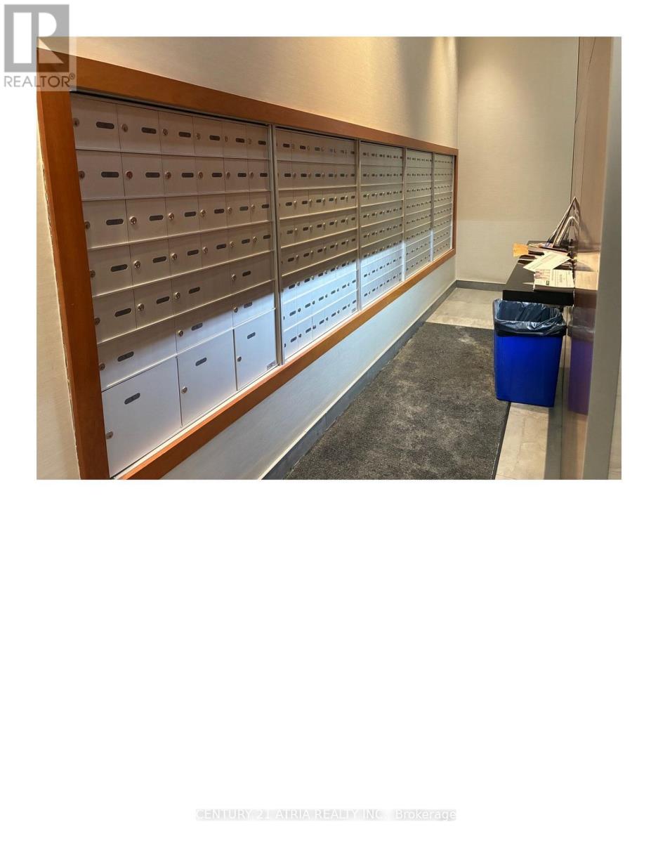 327 - 2800 Keele Street, Toronto, Ontario  M3M 2G4 - Photo 4 - W12572614