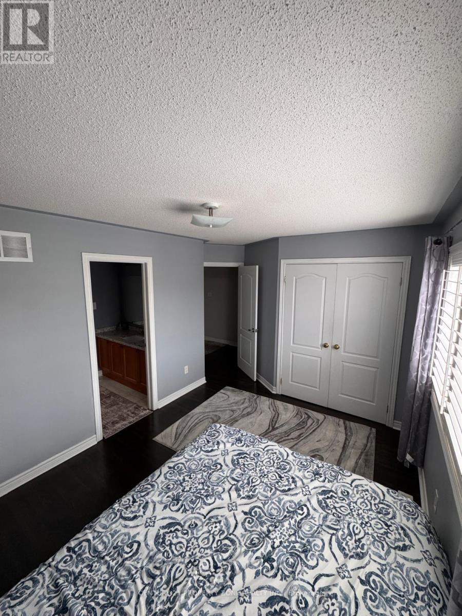 Master Bedroom - 33 Gamson Crescent, Brampton, Ontario  L6R 0V7 - Photo 12 - W12572624