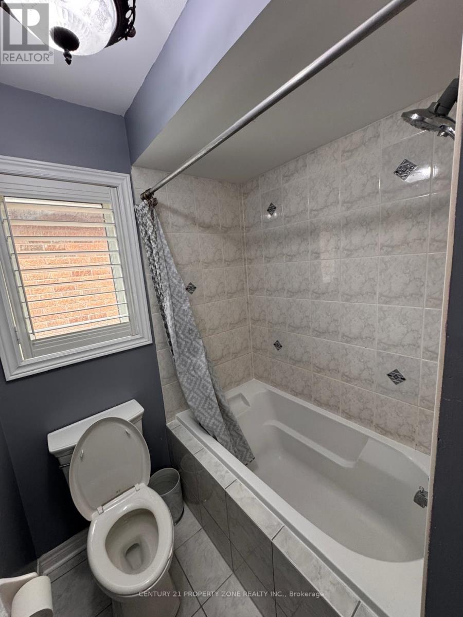 Master Bedroom - 33 Gamson Crescent, Brampton, Ontario  L6R 0V7 - Photo 16 - W12572624