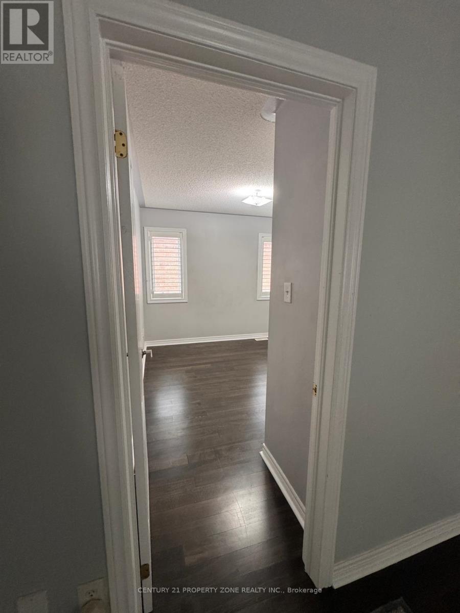 Master Bedroom - 33 Gamson Crescent, Brampton, Ontario  L6R 0V7 - Photo 19 - W12572624