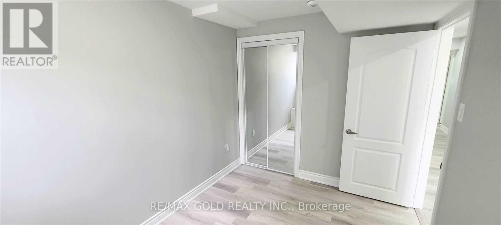 Bsmt - 29 Sunny Glen Crescent, Brampton, Ontario  L7A 2C6 - Photo 5 - W12572640