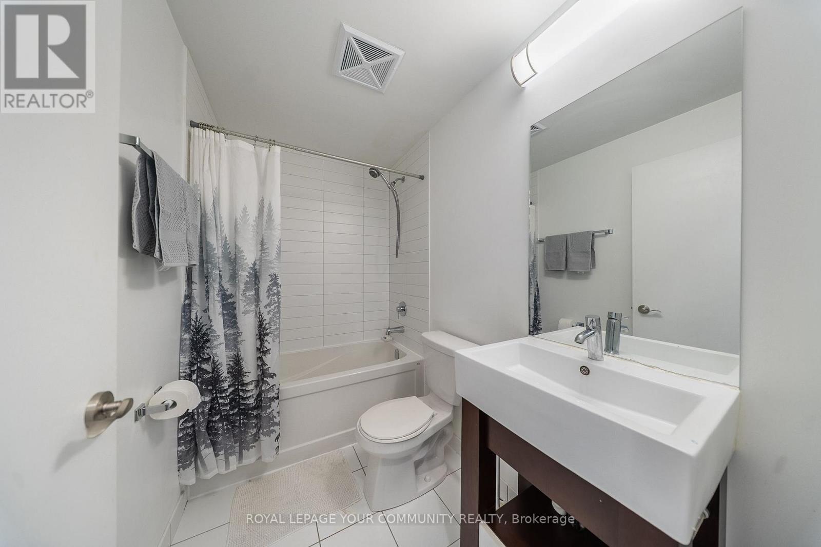 510 - 840 Queens Plate Drive, Toronto, Ontario  M9W 0E7 - Photo 25 - W12572674