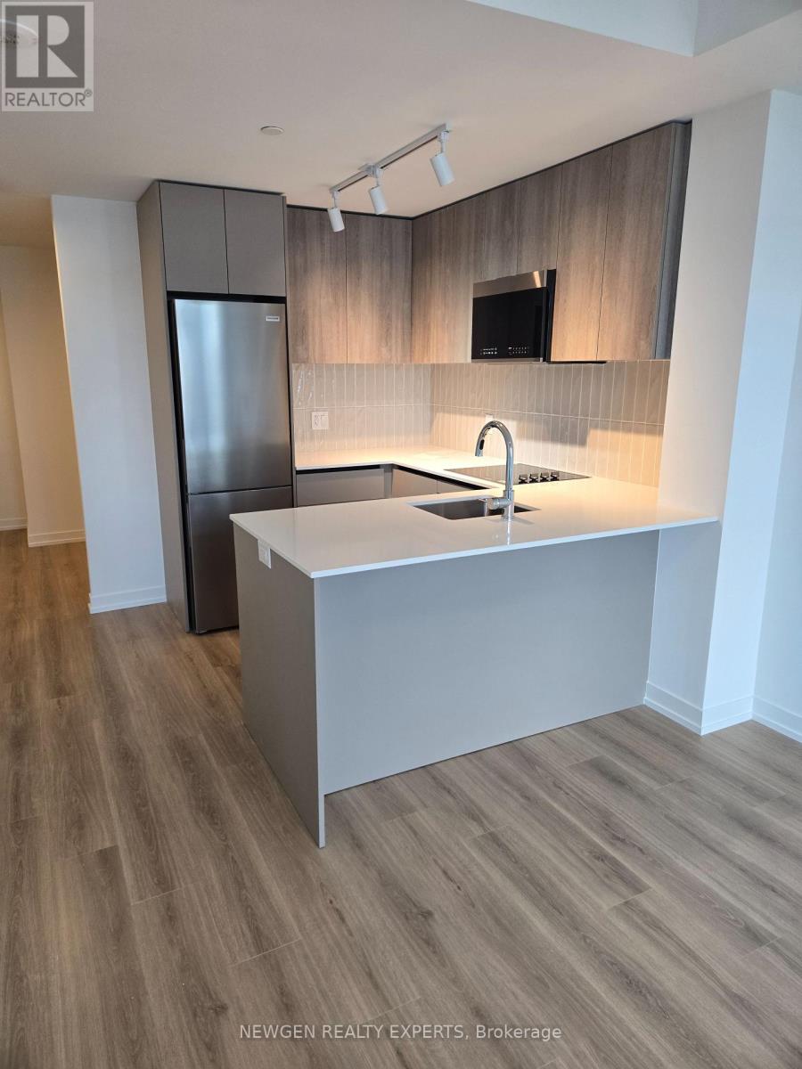 615 - 2485 Eglinton Avenue W, Mississauga, Ontario  L5M 2T1 - Photo 3 - W12572700