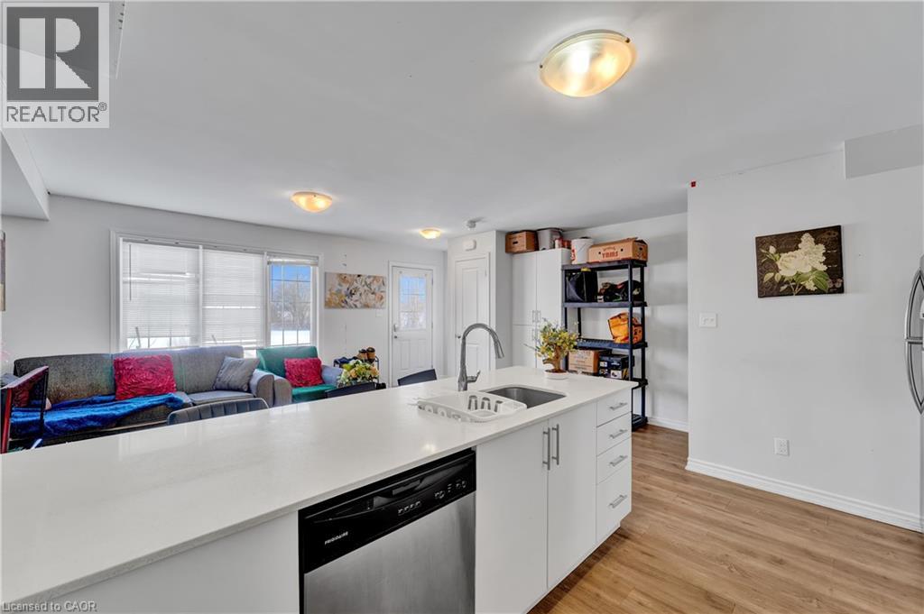 252 Penetanguishene Road Unit# 14, Barrie, Ontario  L4M 7C2 - Photo 19 - 40788612